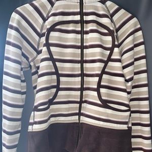 Lululemon hoodie size 8
